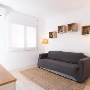 Nuevo Con Encanto En Sagrada Familia , Barcelona Spanien
